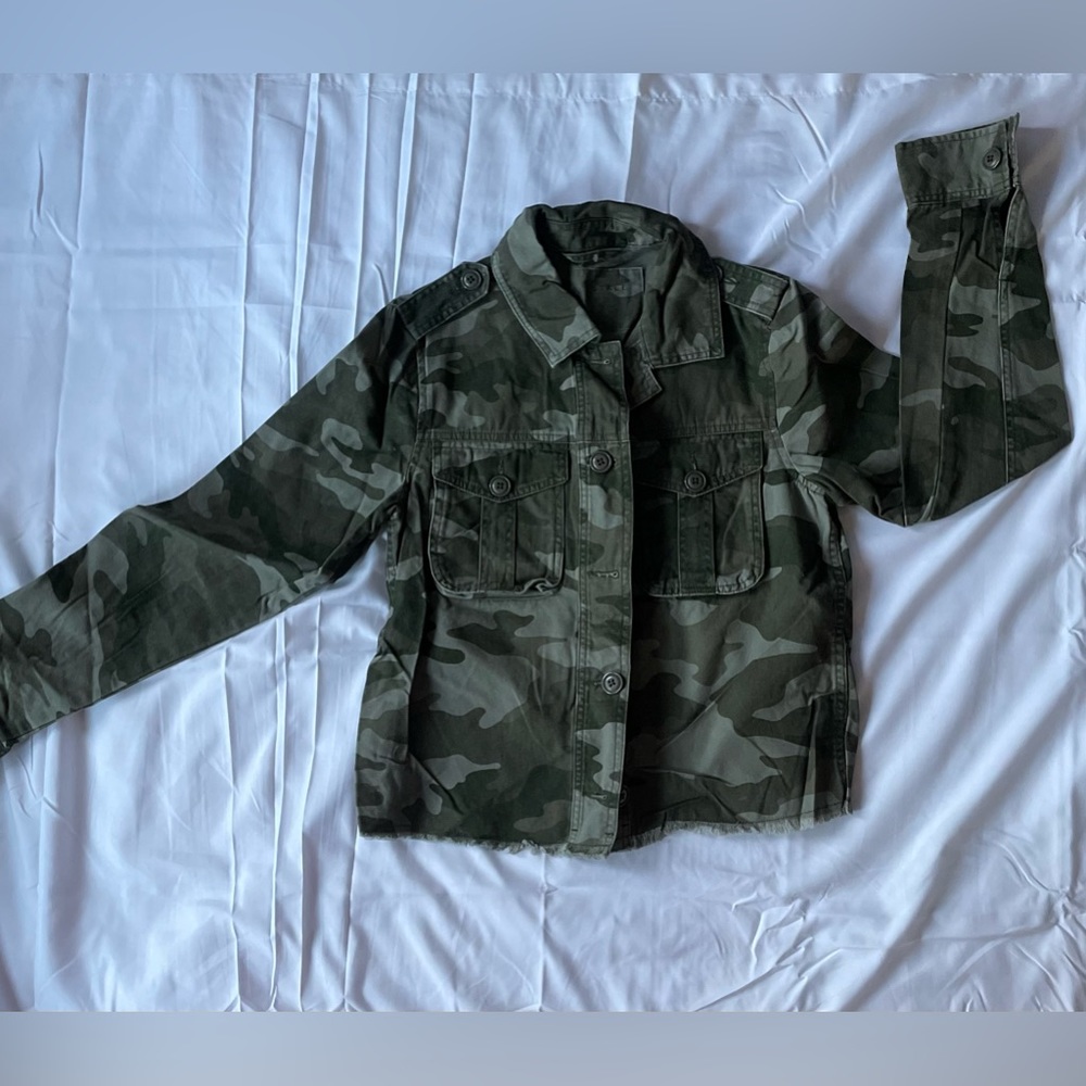 Camo light weight jacket